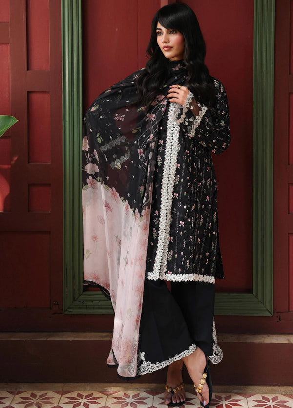 Q Prints by Qalamkar | Lawn 2026 | Farah
