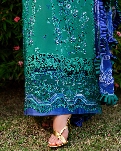 Mushq Amoi Luxury Lawn – Blooming Romance