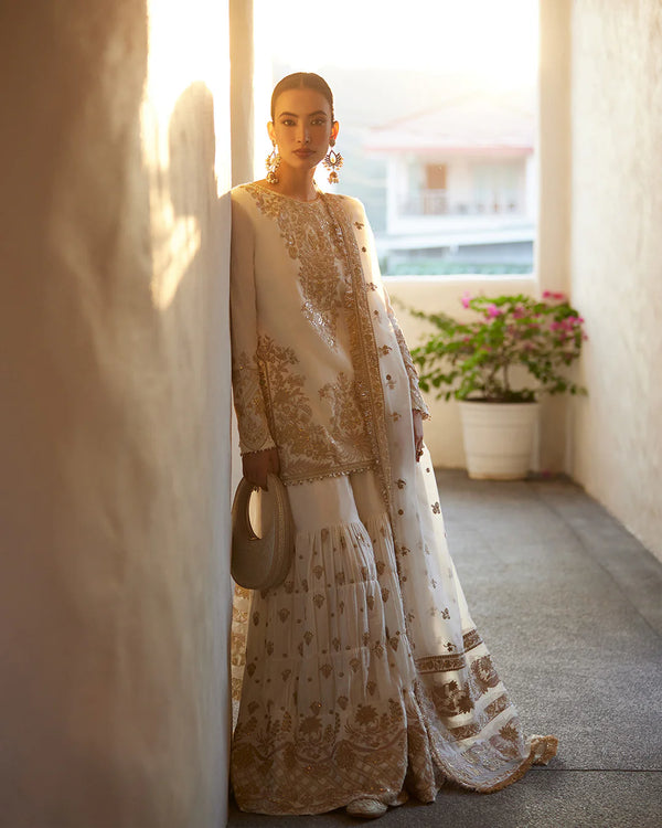 FAIZA SAQLAIN LUXURY LAWN LILIANA Mirhana