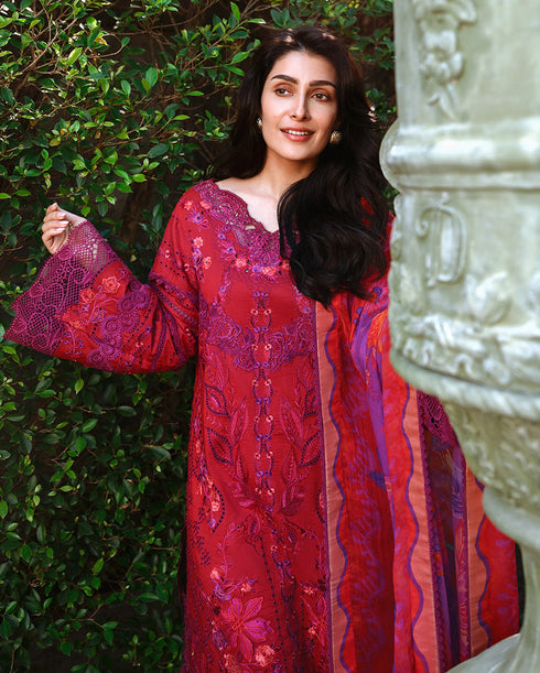Mushq Amoi Luxury Lawn – Falling Petals