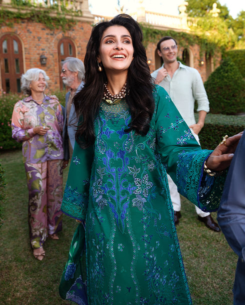 Mushq Amoi Luxury Lawn – Blooming Romance